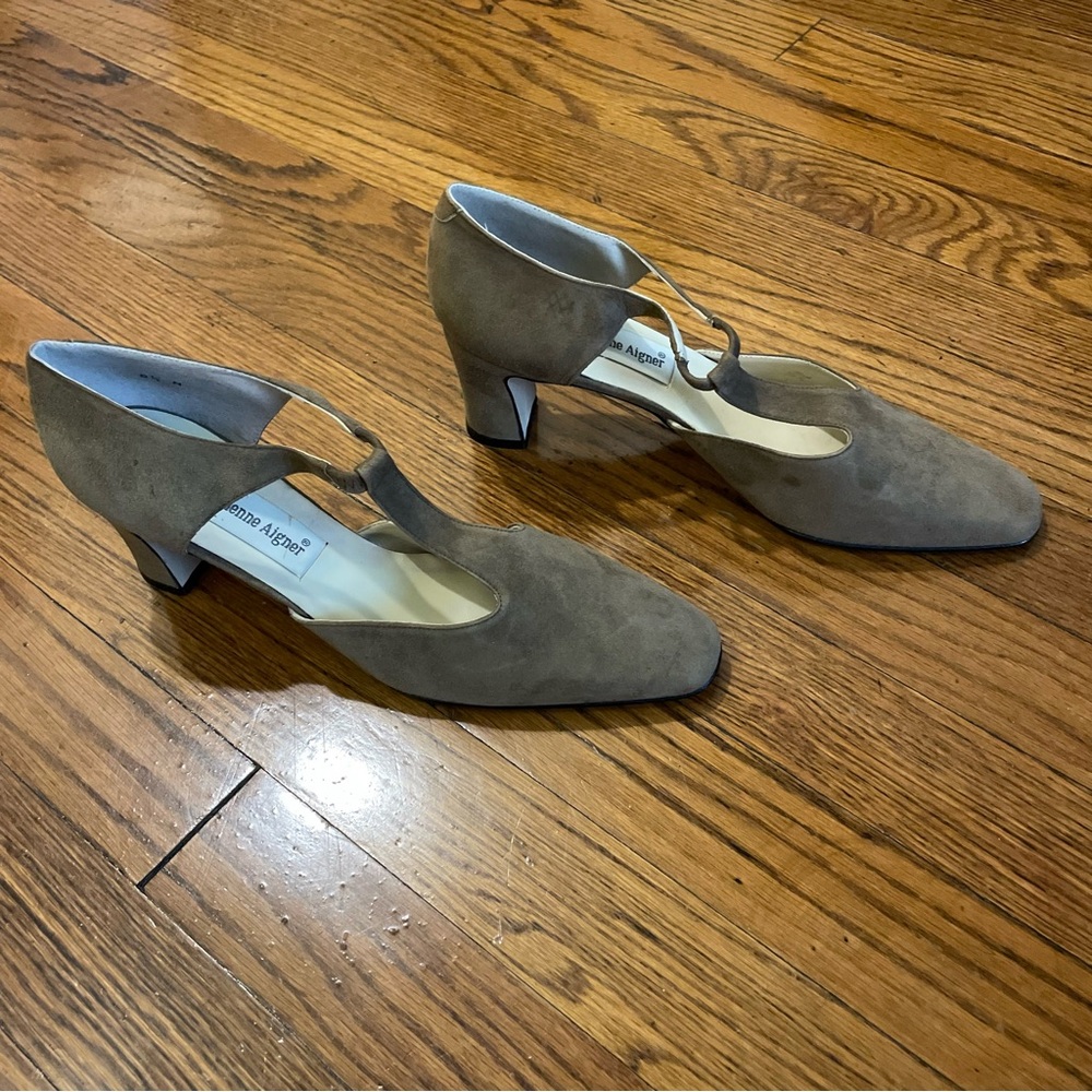 Vintage Etienne Aigner Suede Heels